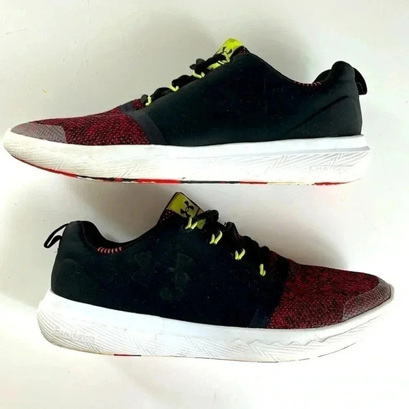 UNDER ARMOUR Youth 6 UA Charged 24/7 Low Black Anthem Red Lace Up Sneakers - Picture 5 of 13